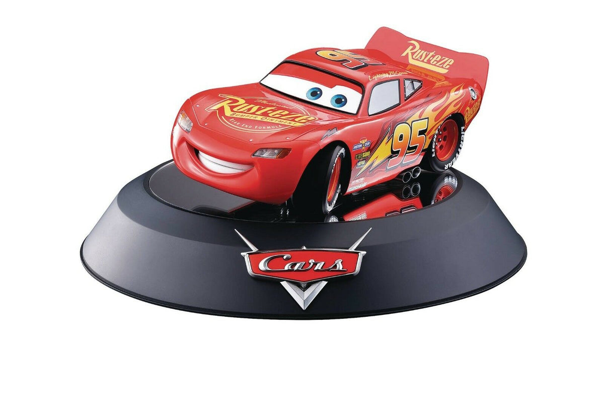 BANDAI TAMASHII DISNEY PIXAR CARS LIGHTNING MCQUEEN CHOGOKIN – Cards and  Comics Central