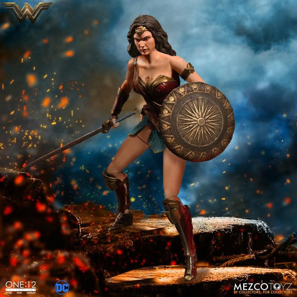 DC Comics - Figurine Wonder Woman, One:12