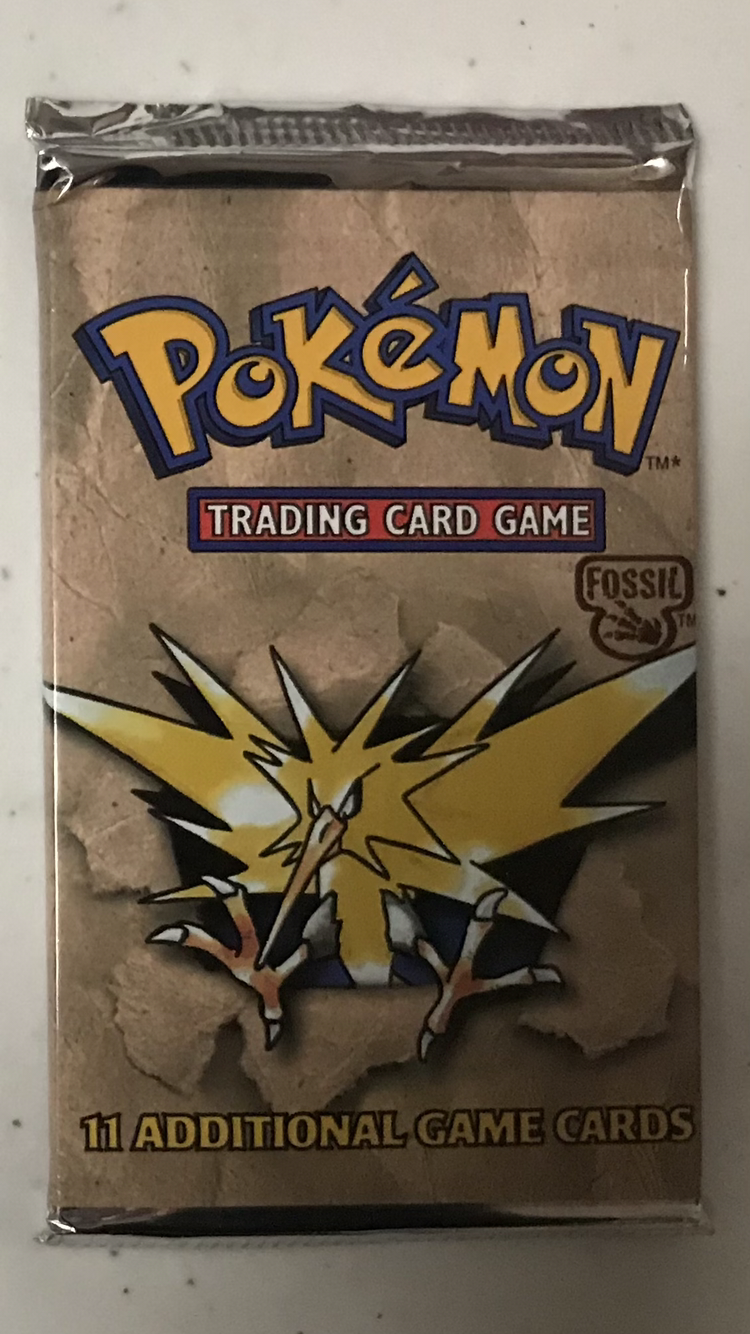 Pokemon : Fossil Unlimited Booster Pack Cards and Comics Central Pokemon : Fossil Unlimited Booster Pack Cards and Comics Central